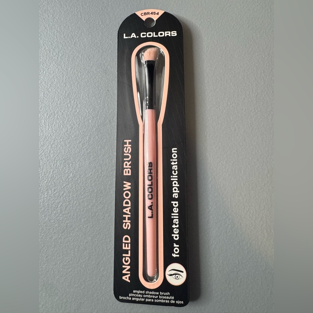 🛍️ any 5 items for $15 🛍️ L.A. Colors Pink Angled Shadow Brush